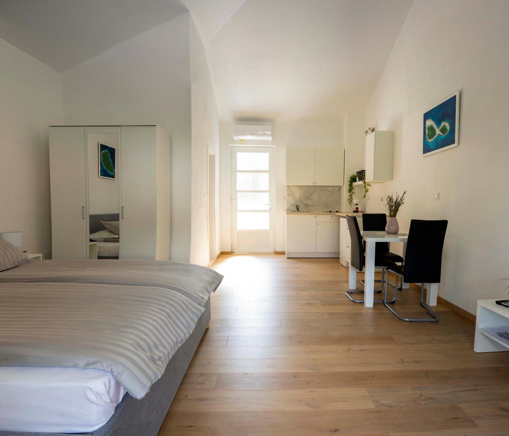Korkyra Fit Suites -Free Gym Korcula Town Ruang foto